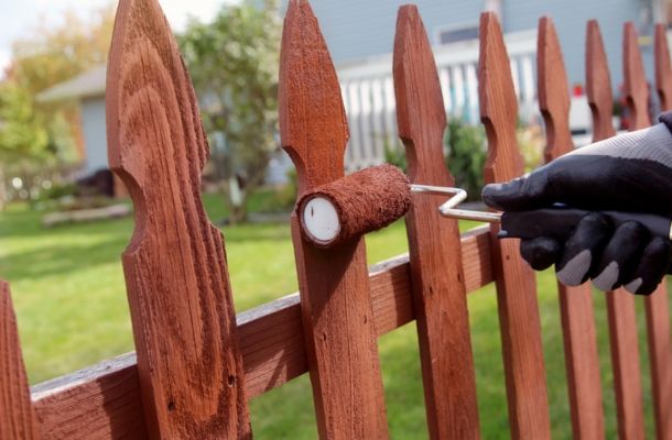 Fence Painting in Rochester Hills Michigan