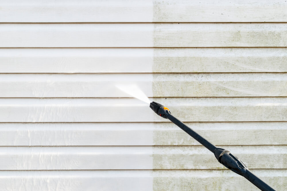 Paint and Pressure Washing in Rochester Hills Michigan 1